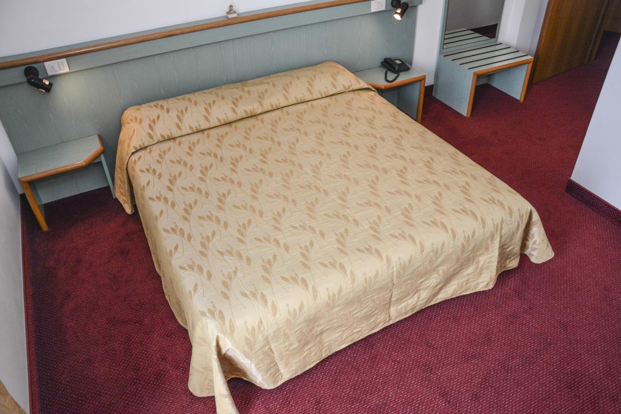 Hotel Sport 피에베디레드로 외부 사진